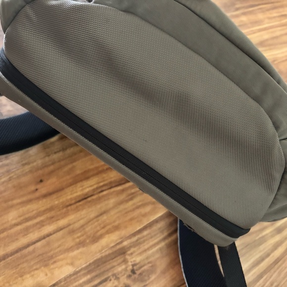 Tumi Navigation Backpack - Picture 9 of 13